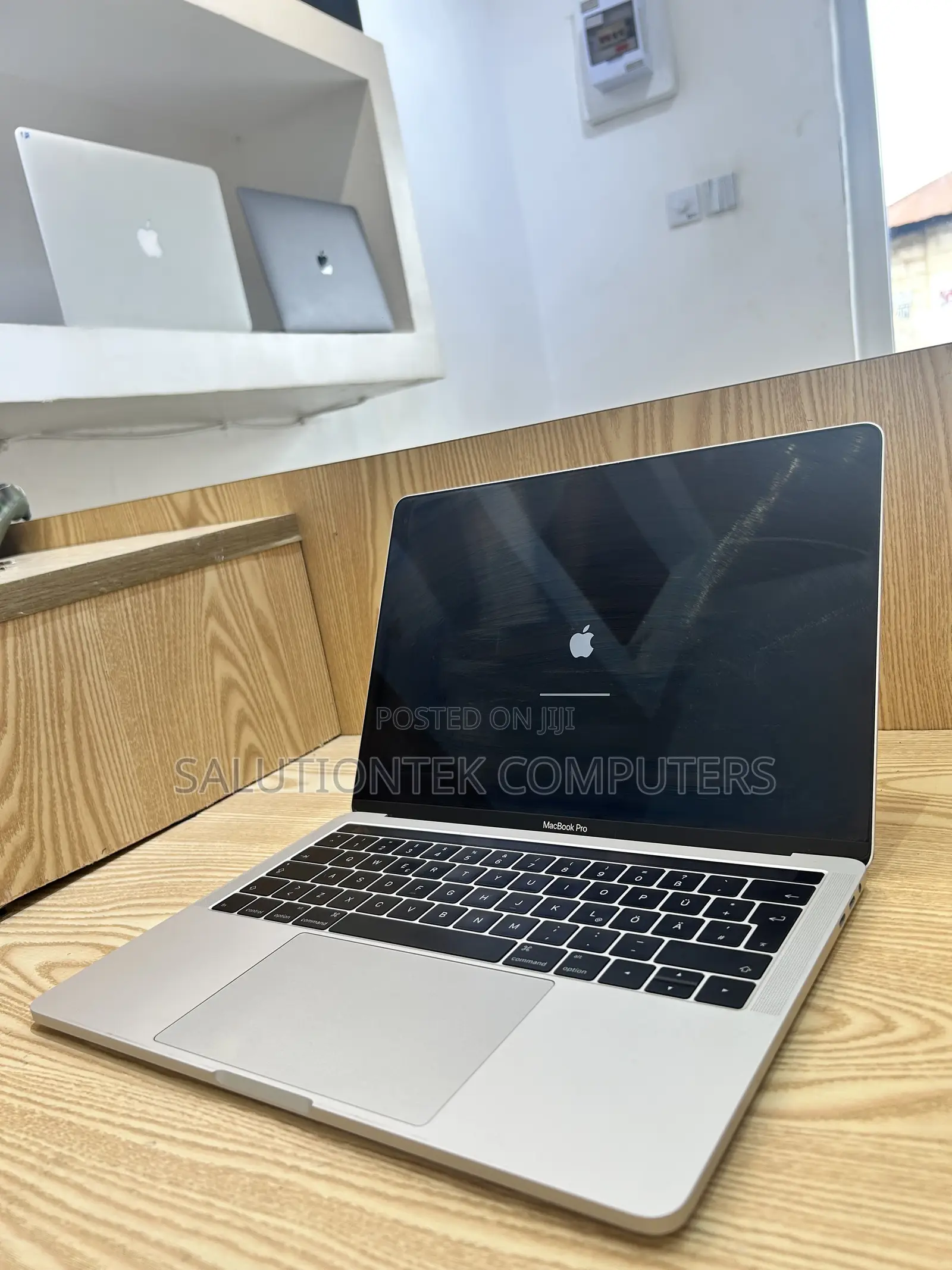 Laptop Apple MacBook Pro 2016 8GB Intel Core i5 SSD 512GB