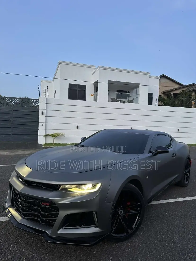 Chevrolet Camaro 2018 Gray