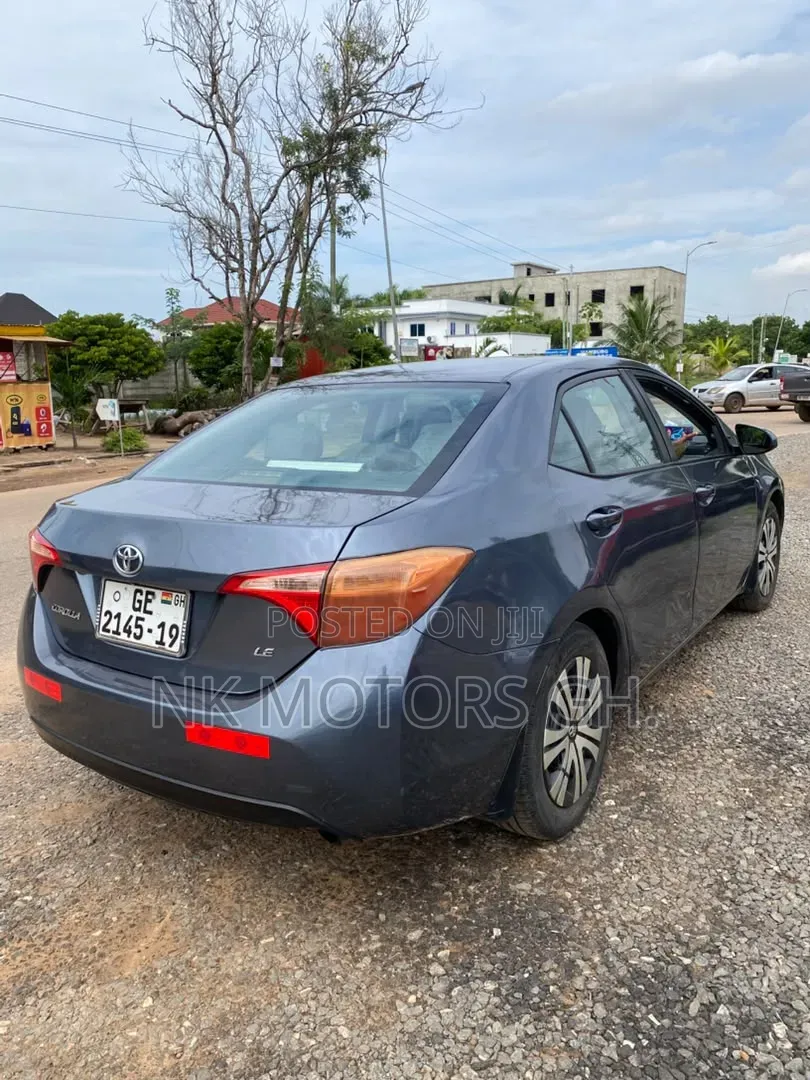 Toyota Corolla 2016 Blue