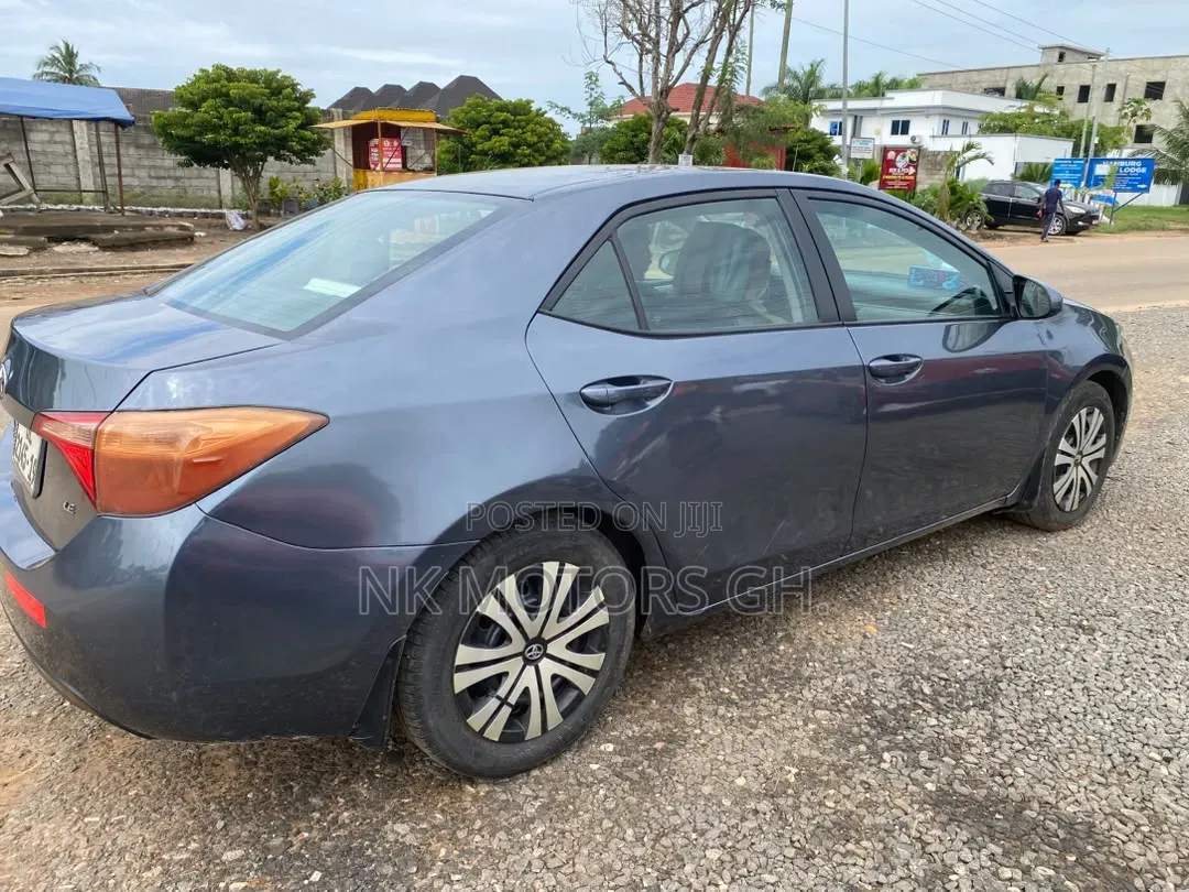 Toyota Corolla 2016 Blue
