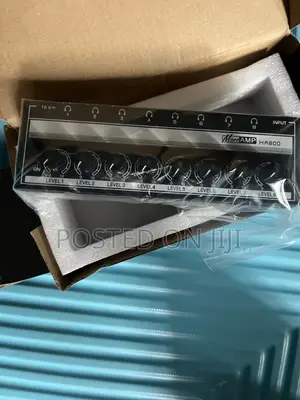 8-Channel Headphone Amplifier (Ha800)