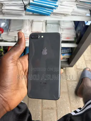 Apple iPhone 8 Plus 64 GB Black