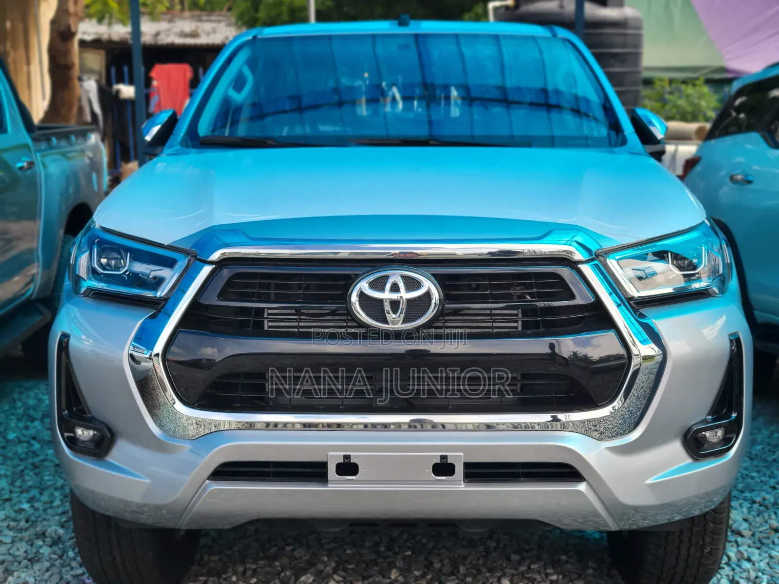 New Toyota Hilux 2025 Silver