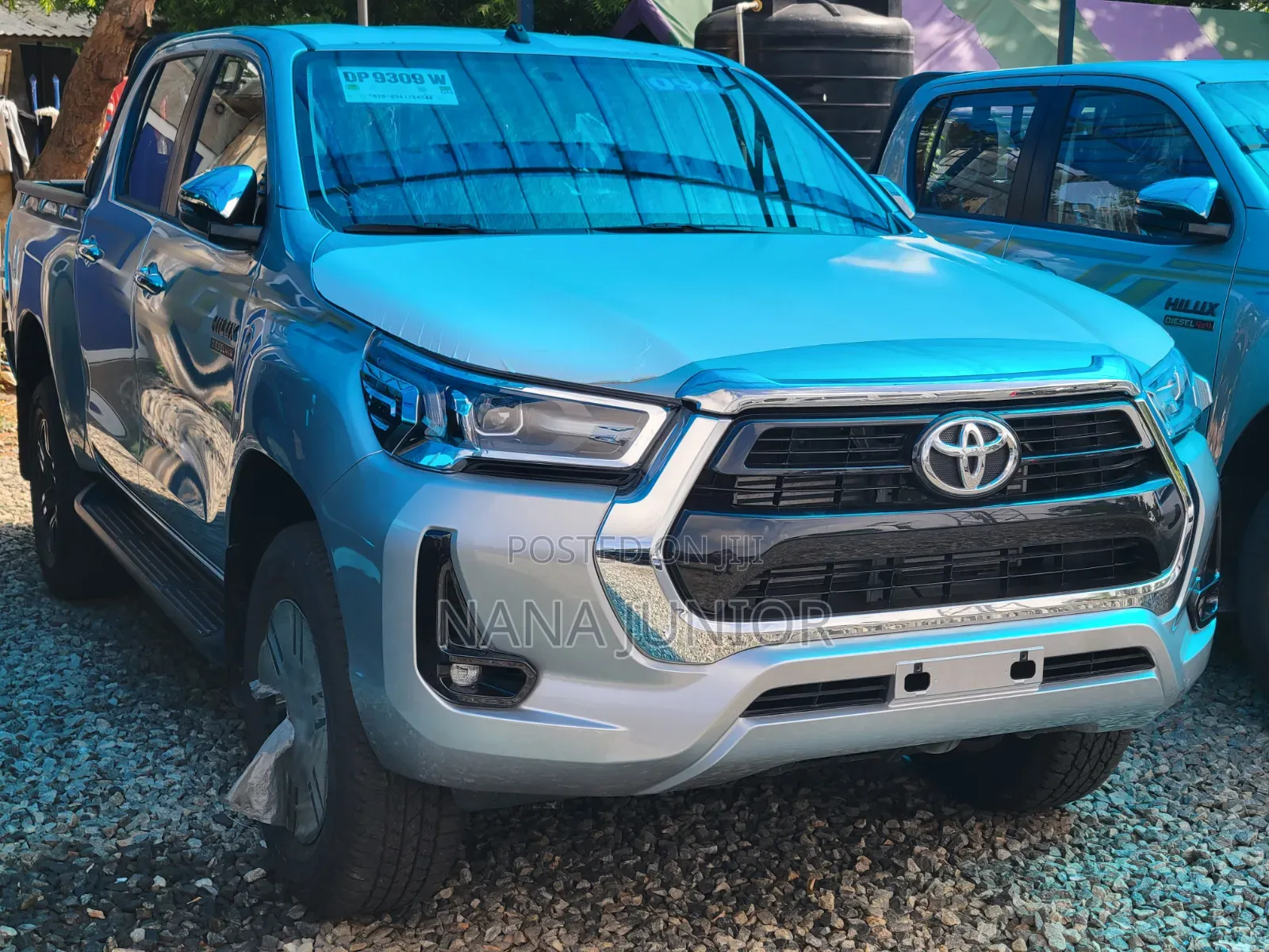 New Toyota Hilux 2025 Silver