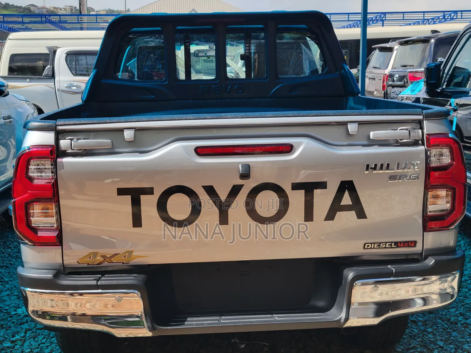 New Toyota Hilux 2025 Silver