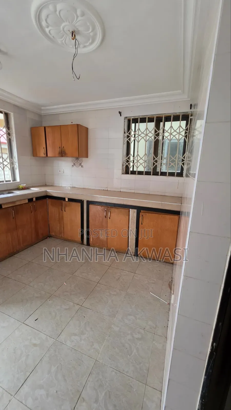 2bdrm Apartment in Lashibi Drc, Sakumono for rent