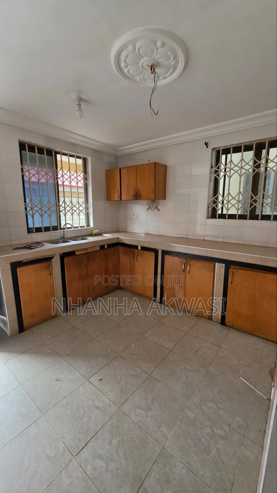 2bdrm Apartment in Lashibi Drc, Sakumono for rent