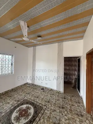 2bdrm Apartment in Awoshei Abrantea, Awoshie for rent