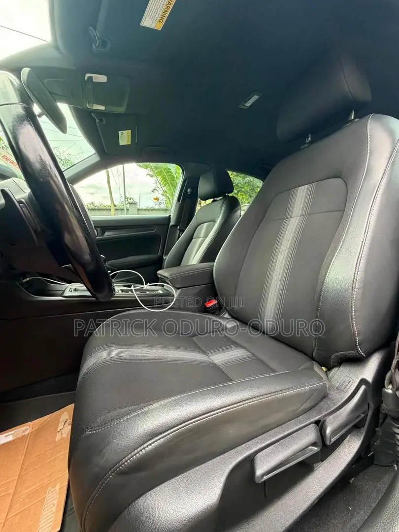 Honda Civic Sport 2022 Gray