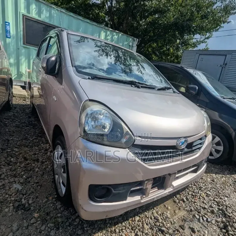 Daihatsu Mira 2014