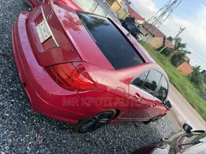 Mercedes-Benz C250 2013 Red