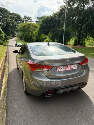 Hyundai Elantra Limited 2012 Gray