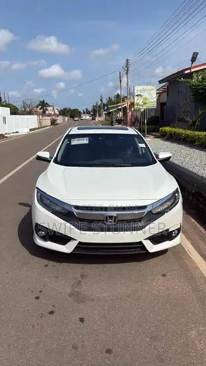 Honda Civic Touring 4dr Sedan (1.5L 4cyl) 2017 White