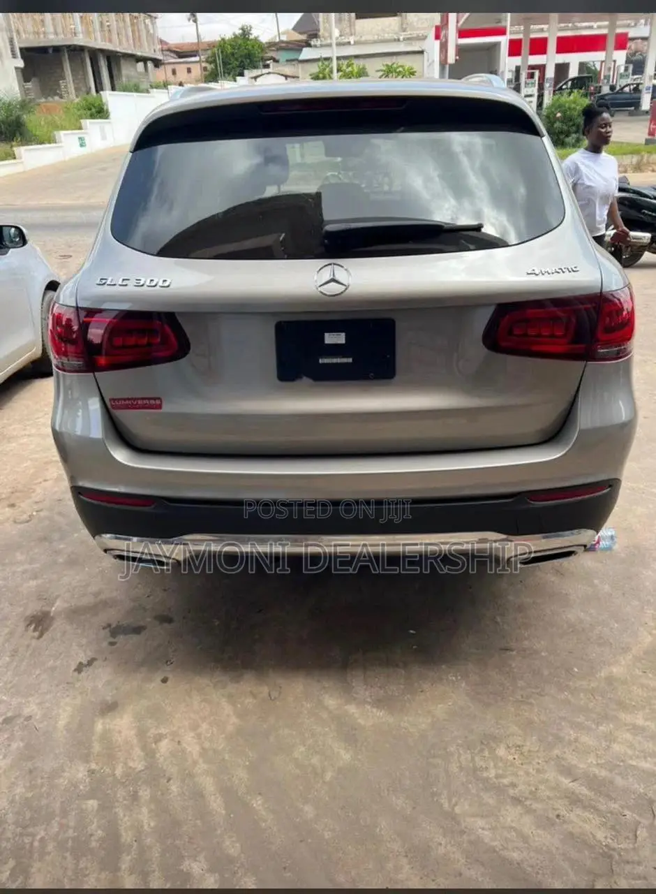 Mercedes-Benz GLC-Class 2022 Silver