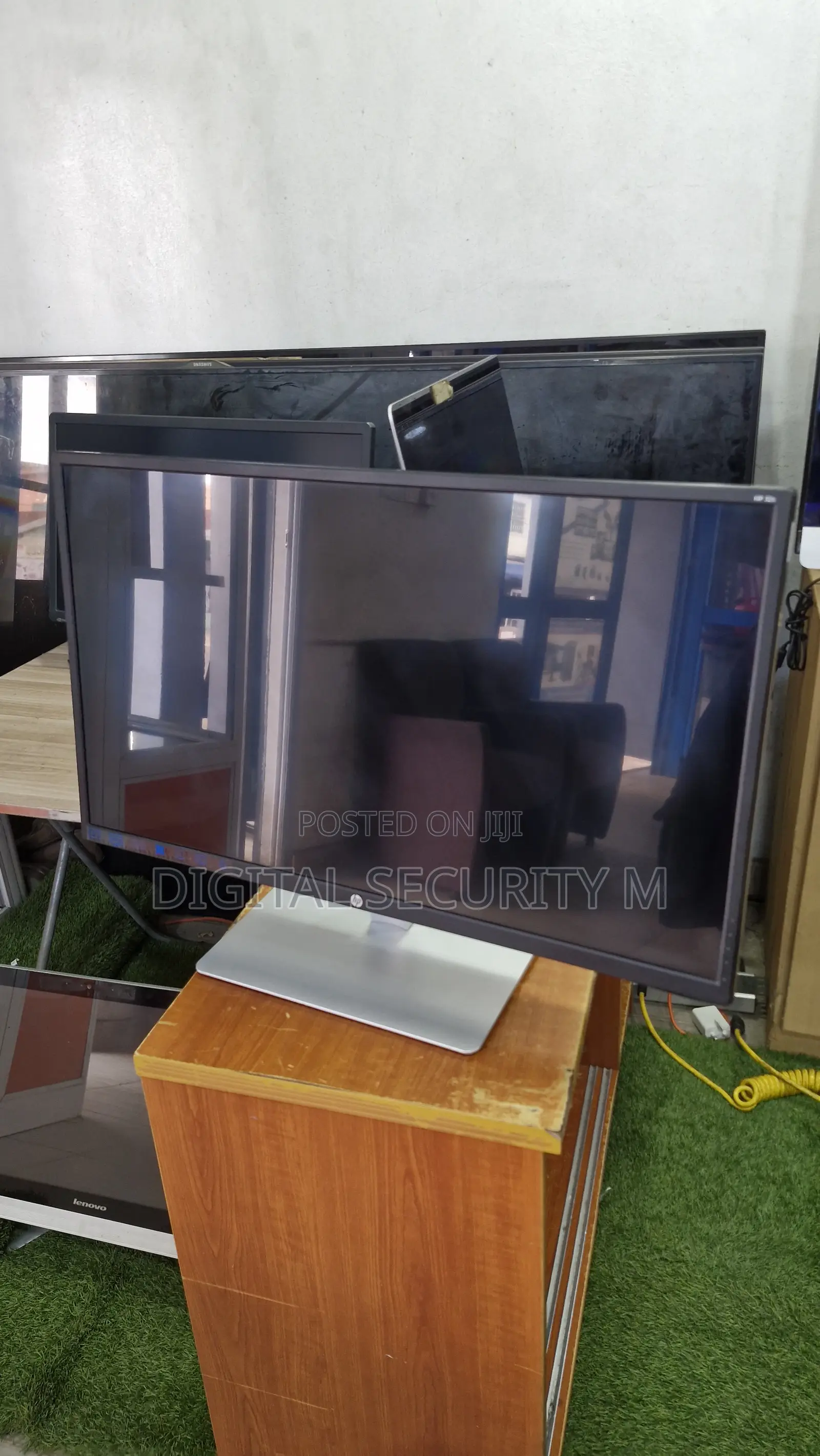 Hp 32 Inches Monitor