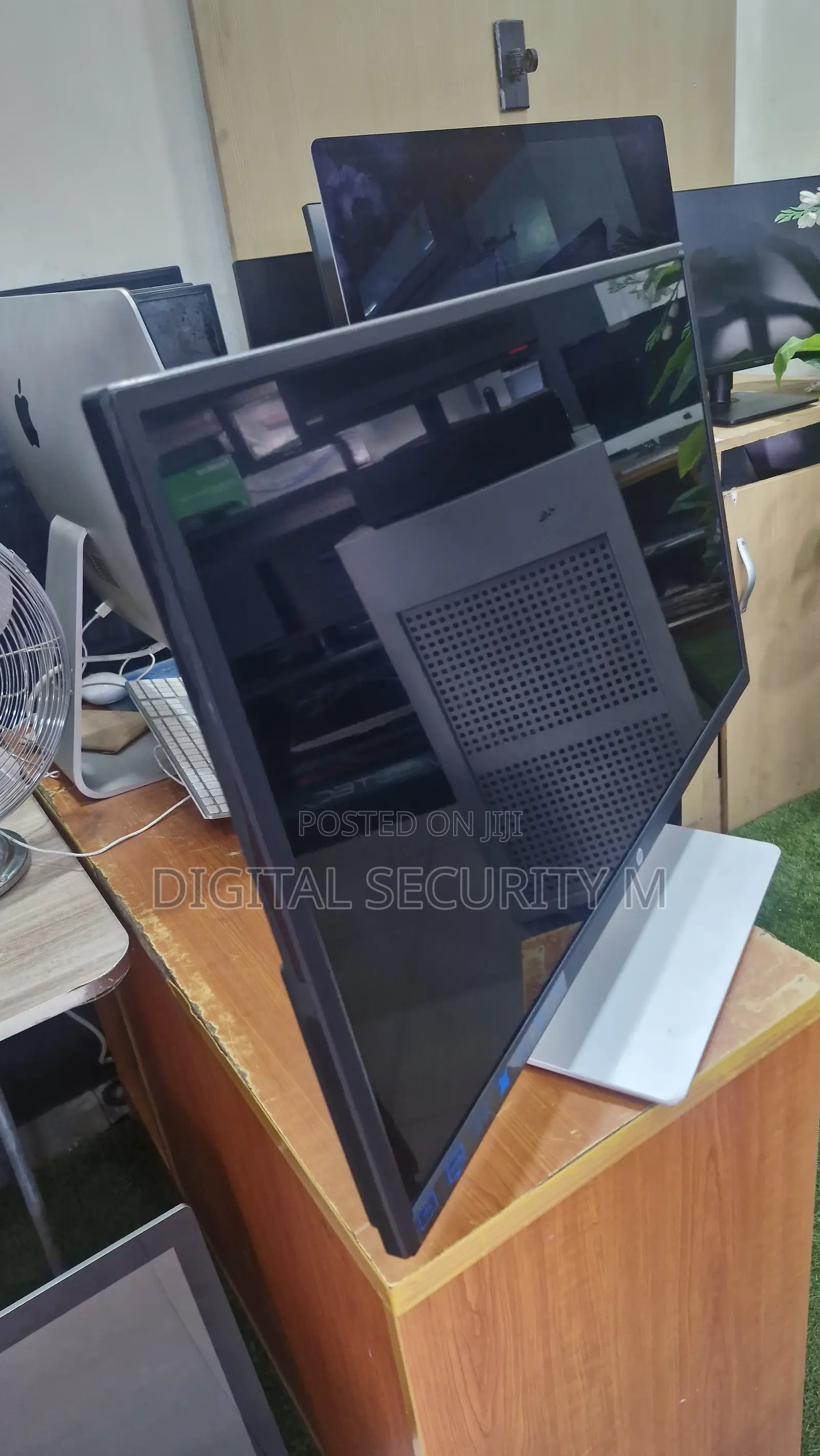 Hp 32 Inches Monitor