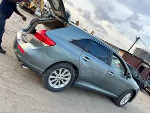 Toyota Venza 2011 Green