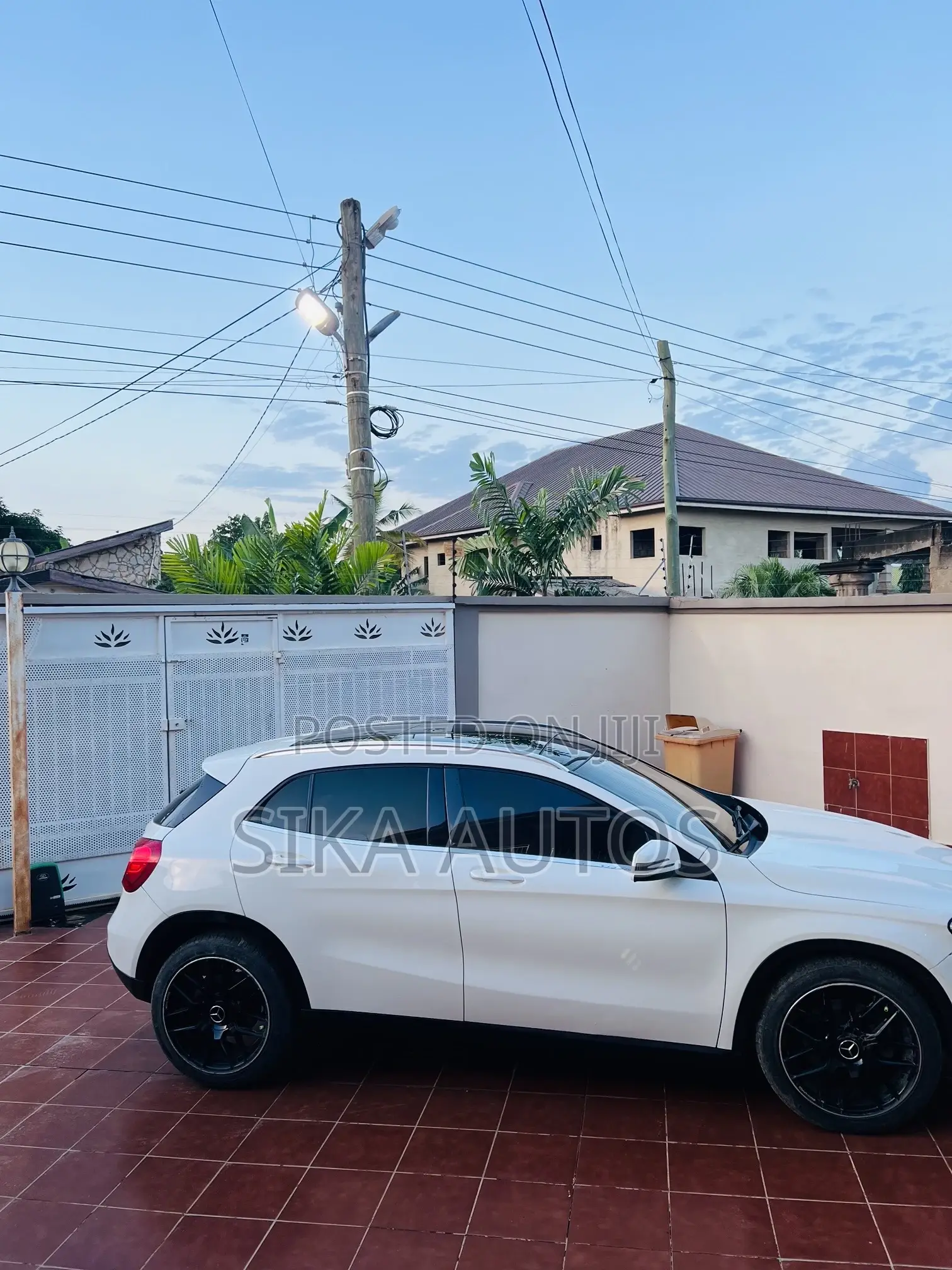 Mercedes-Benz GLA 250 2018 White