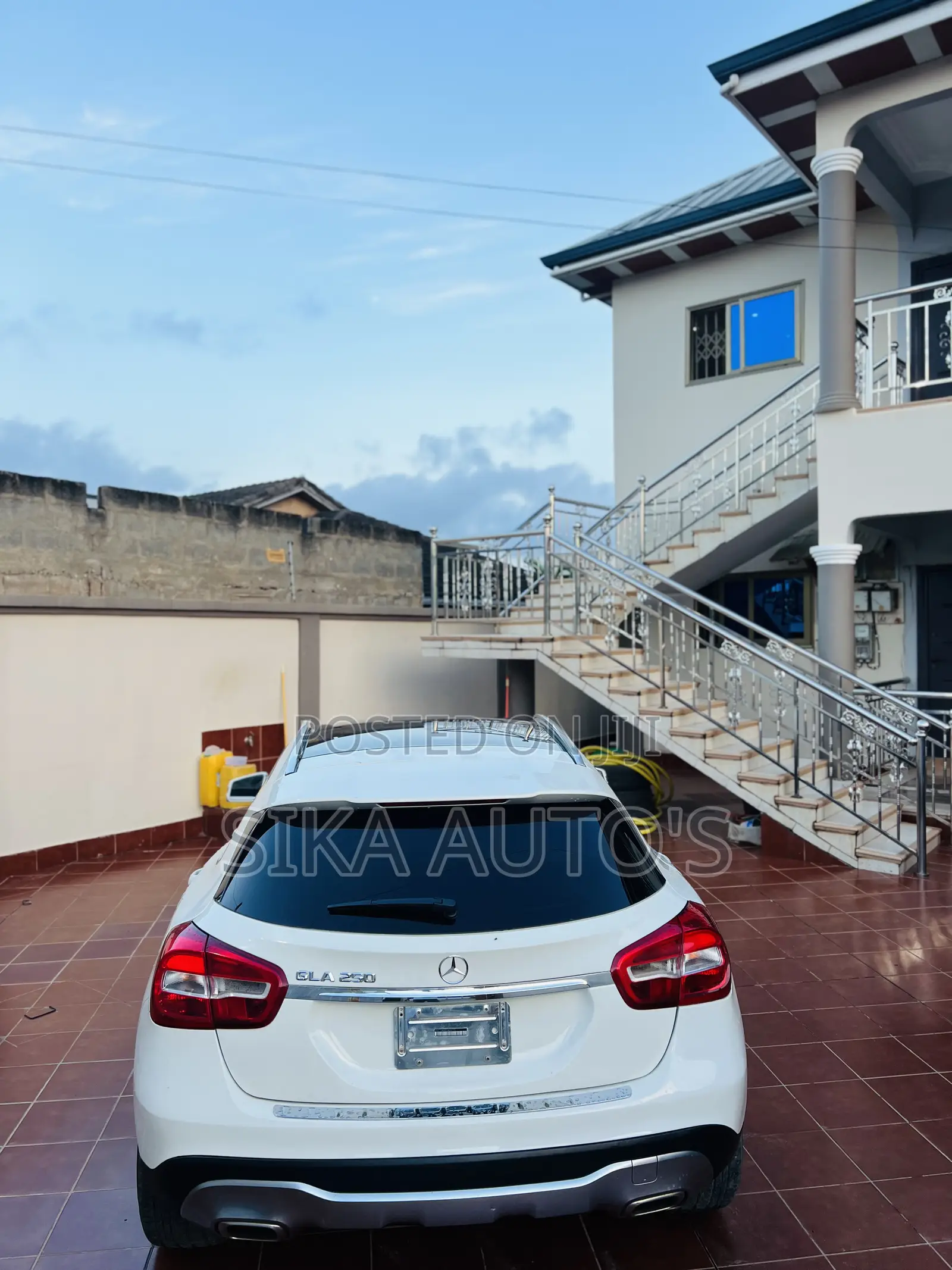 Mercedes-Benz GLA 250 2018 White