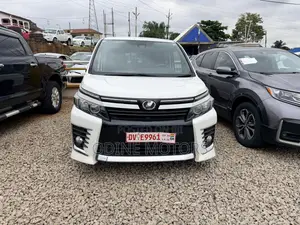 Toyota Voxy 2016 White