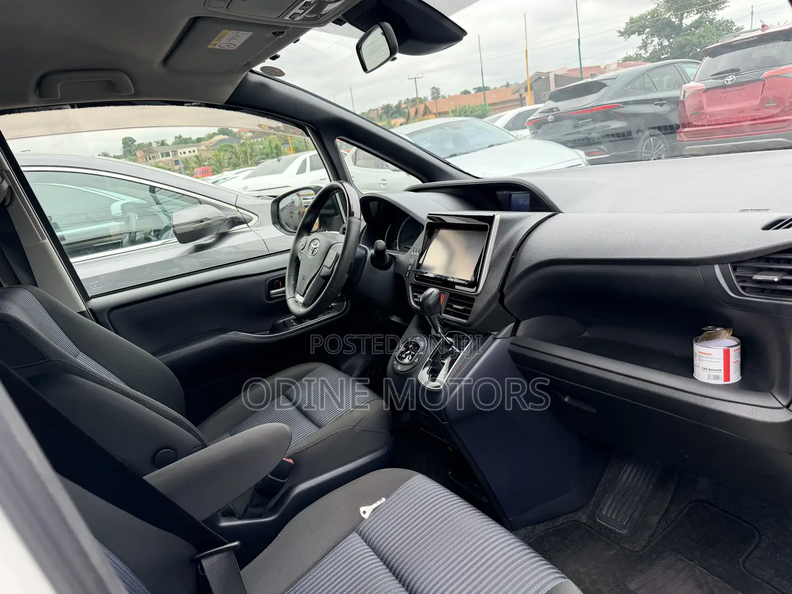 Toyota Voxy 2016 White