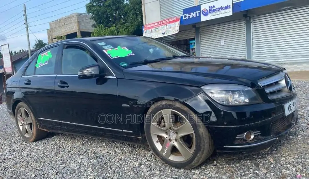 Mercedes-Benz C350 2010 Blue