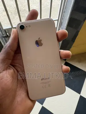 Apple iPhone 8 64 GB Gold