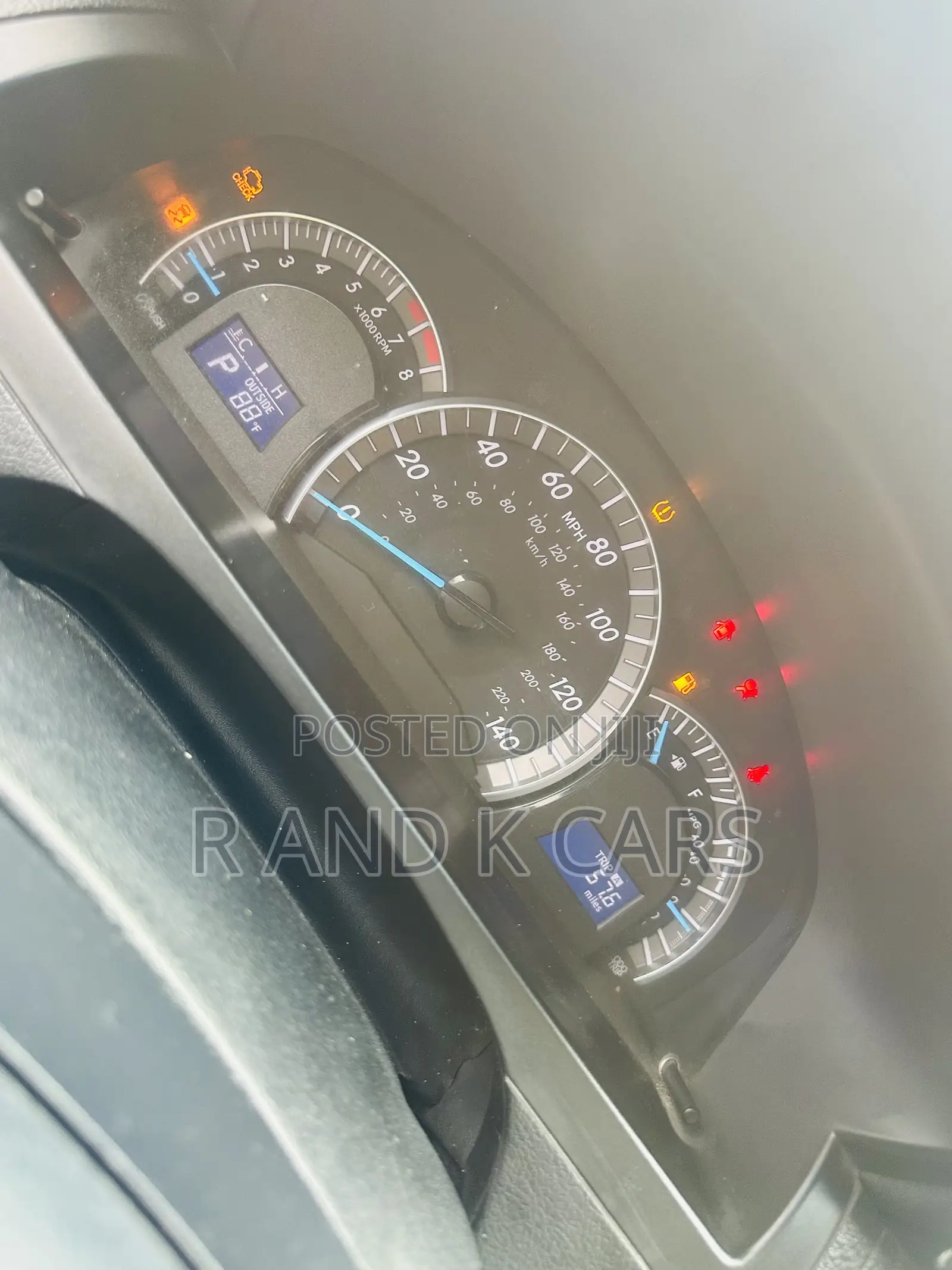 Toyota Camry XLE 4dr Sedan (2.5L 4cyl 6A) 2013 Silver