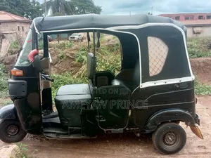 Bajaj RE 2025 Black