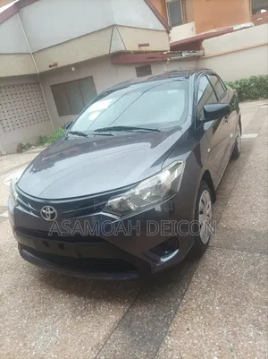 Toyota Yaris 2014 Gray