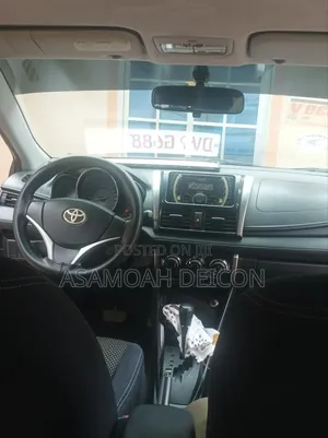 Toyota Yaris 2014 Gray