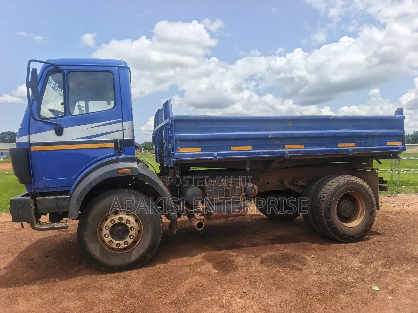 V8 Tipper Truck for Sale