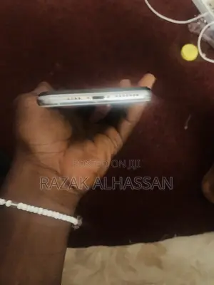Apple iPhone XS Max 64 GB White