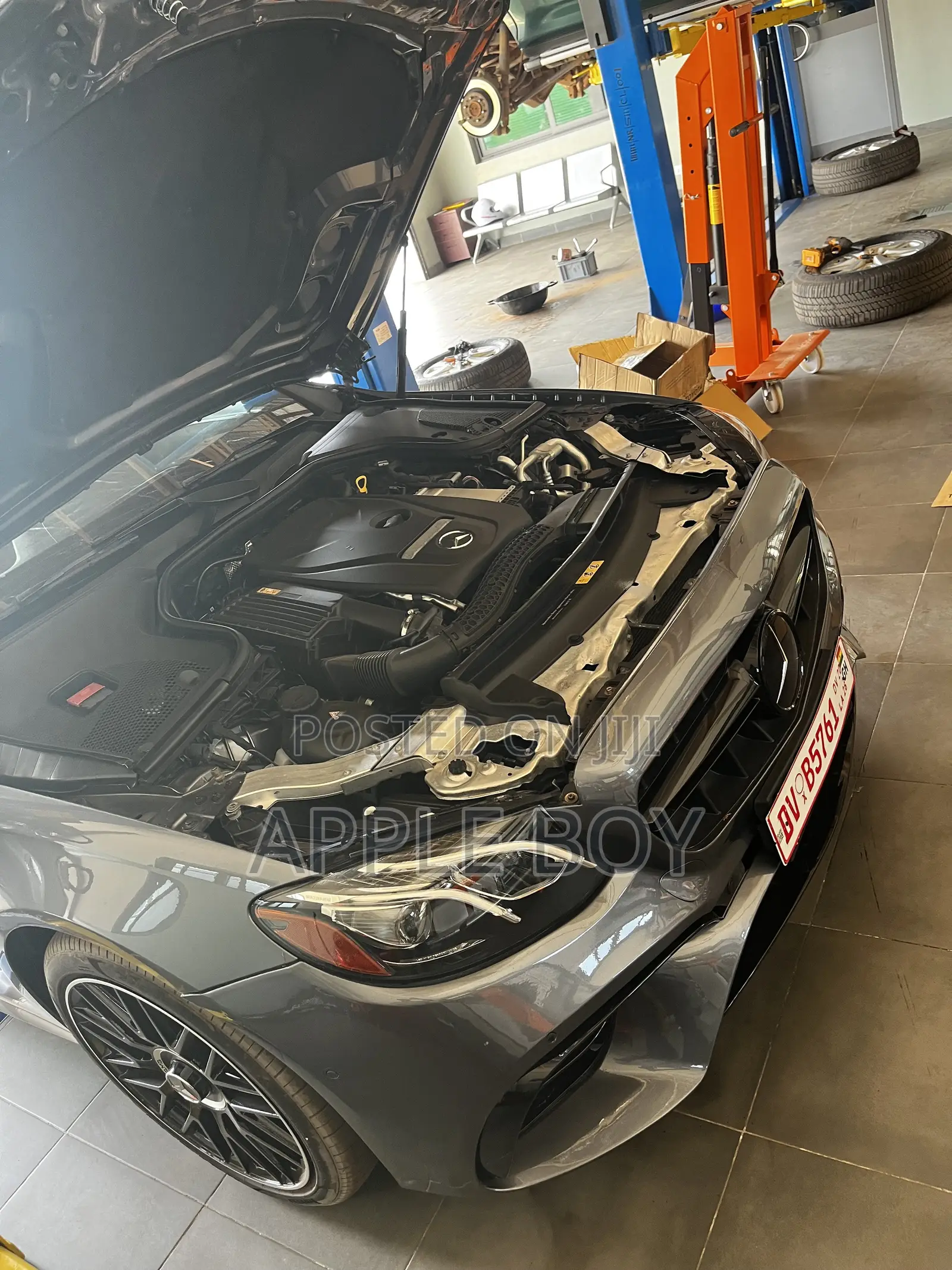 Mercedes-Benz E300 4Matic AWD Sedan (2.0L 4cyl 9A) 2017 Gray