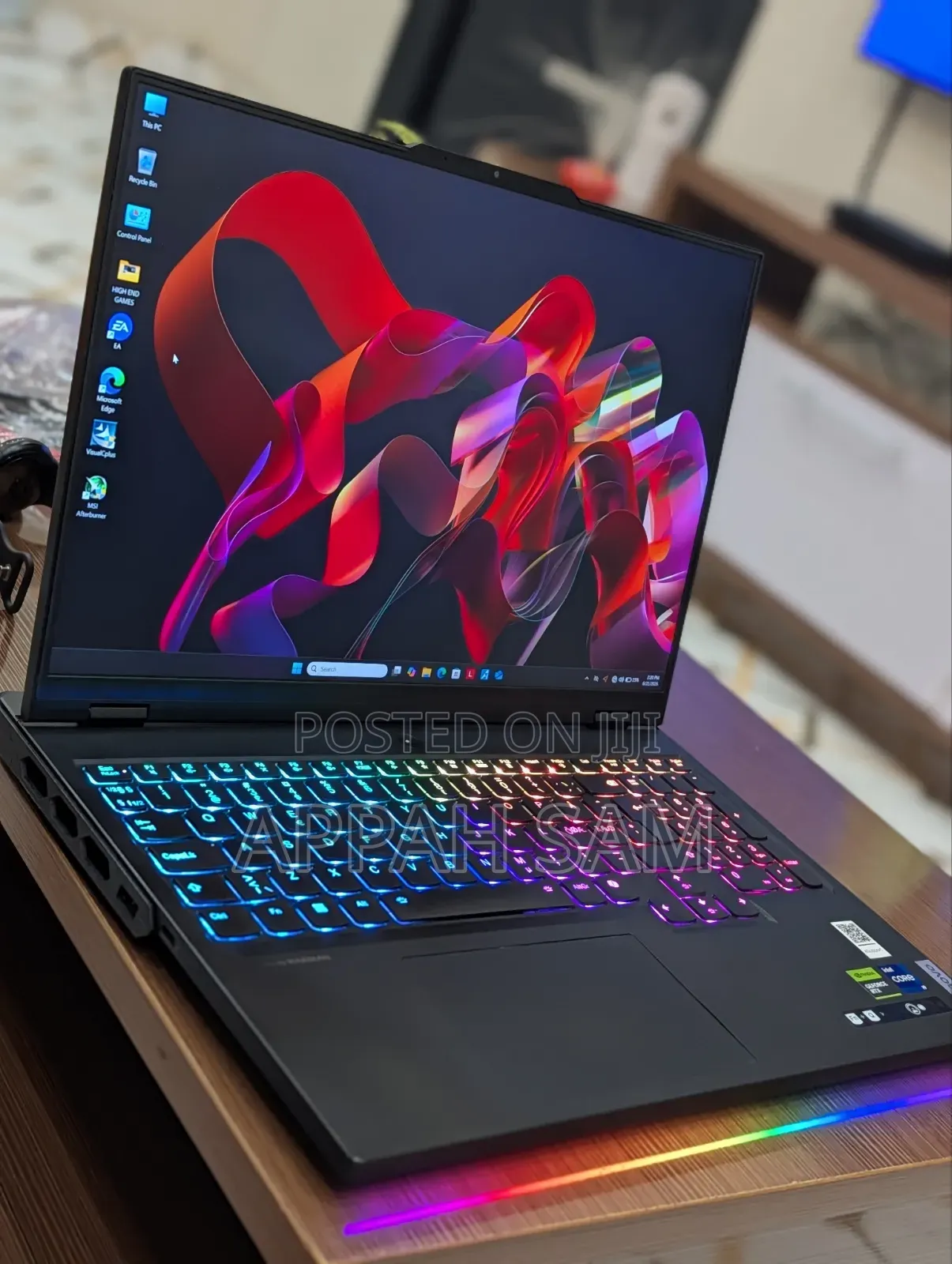 Laptop Lenovo Legion Pro 7 32GB Intel Core i9 SSD 1T