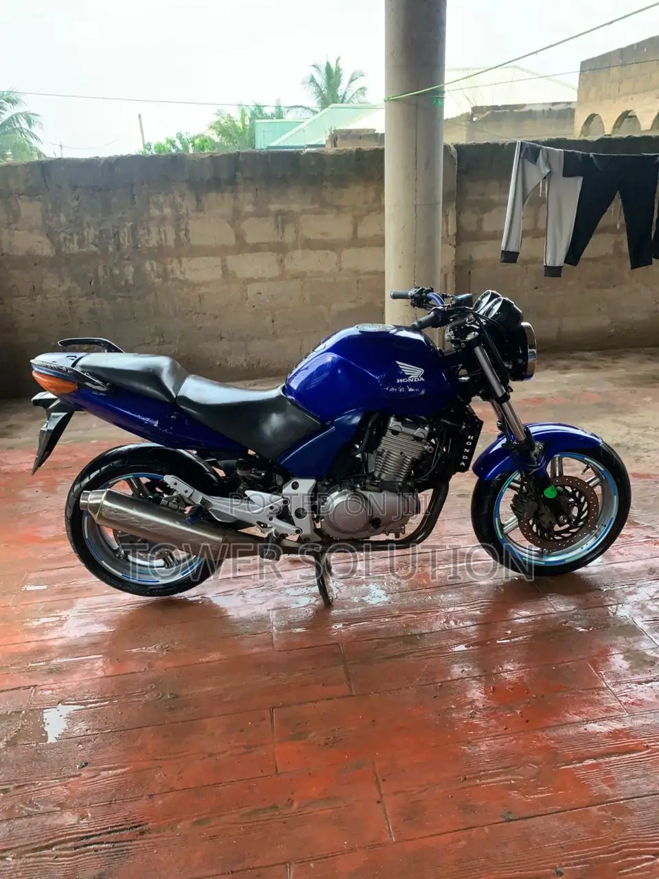 Honda CB 2012 Blue