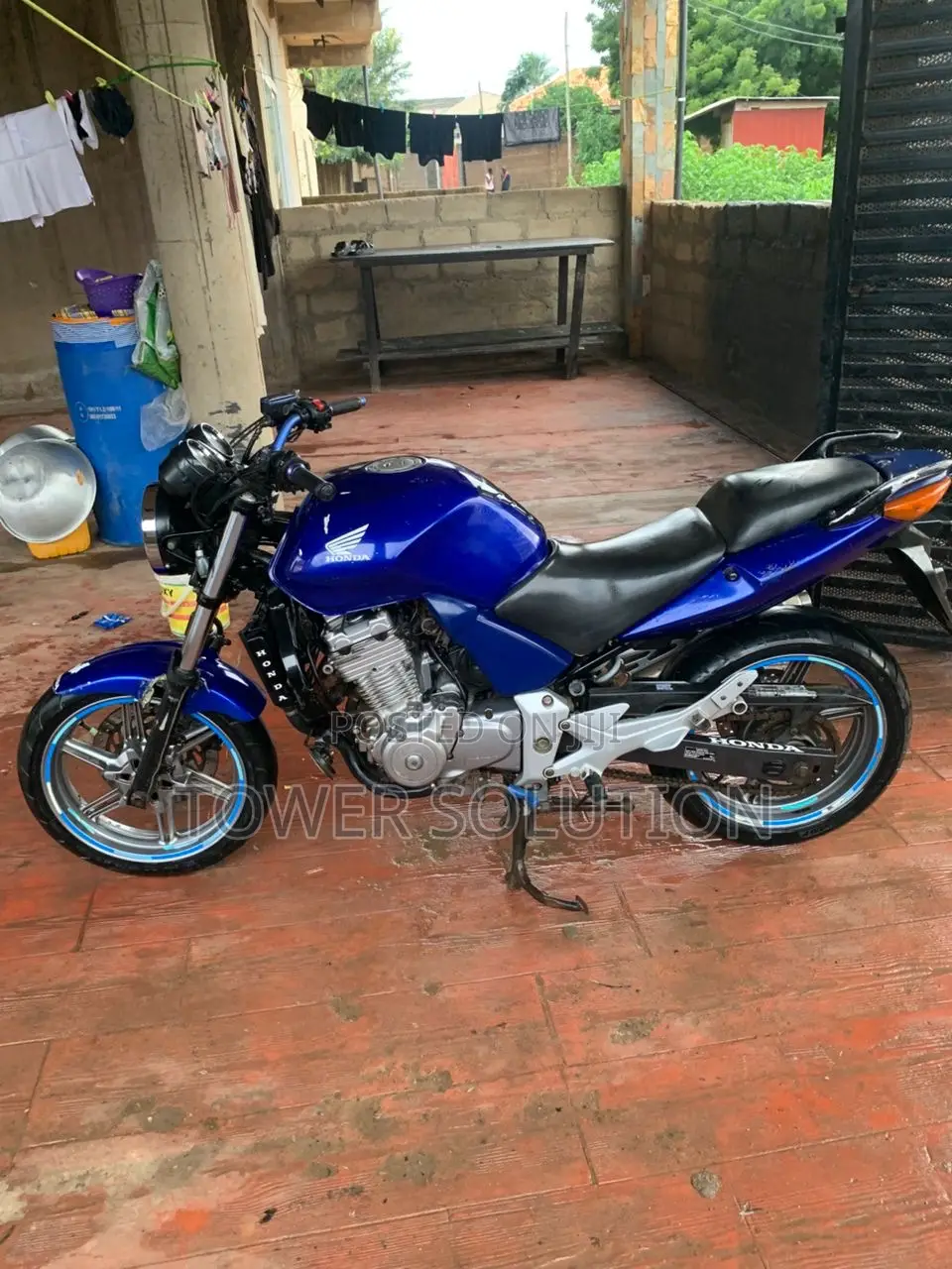 Honda CB 2012 Blue