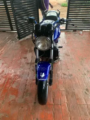 Honda CB 2012 Blue