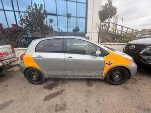 Toyota Yaris 2009 Silver