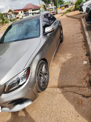 Mercedes-Benz C300 2020 Gray
