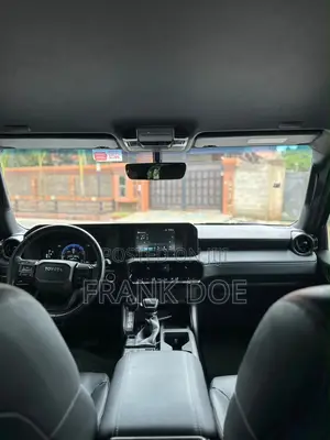 Toyota Land Cruiser Prado 2.8 2025 Black