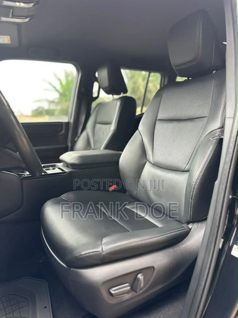 Toyota Land Cruiser Prado 2.8 2025 Black