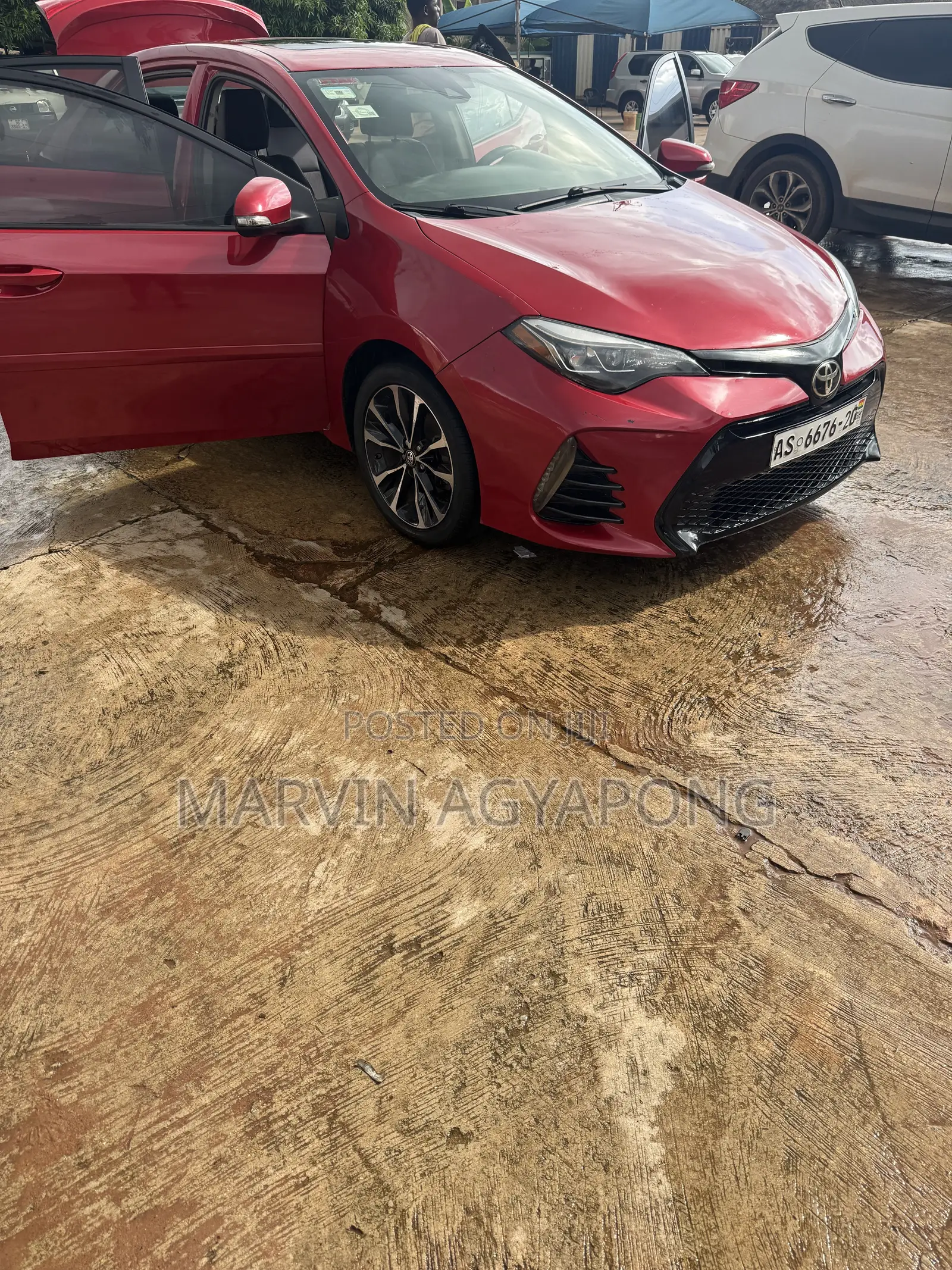 Toyota Corolla XSE 4dr Sedan (1.8L 4cyl CVT) 2017 Red