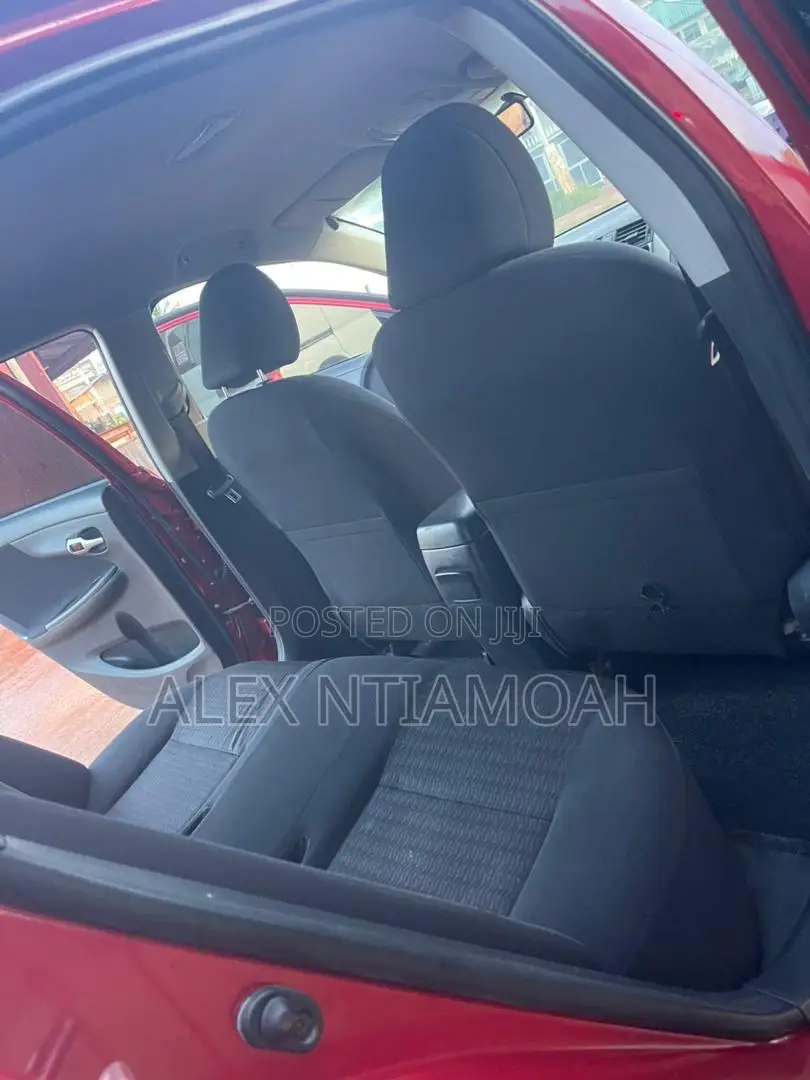 Toyota Corolla 2012 Red
