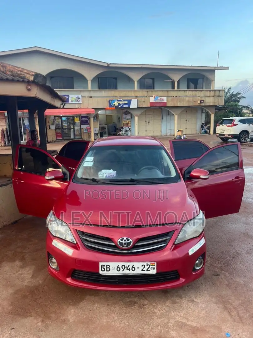 Toyota Corolla 2012 Red