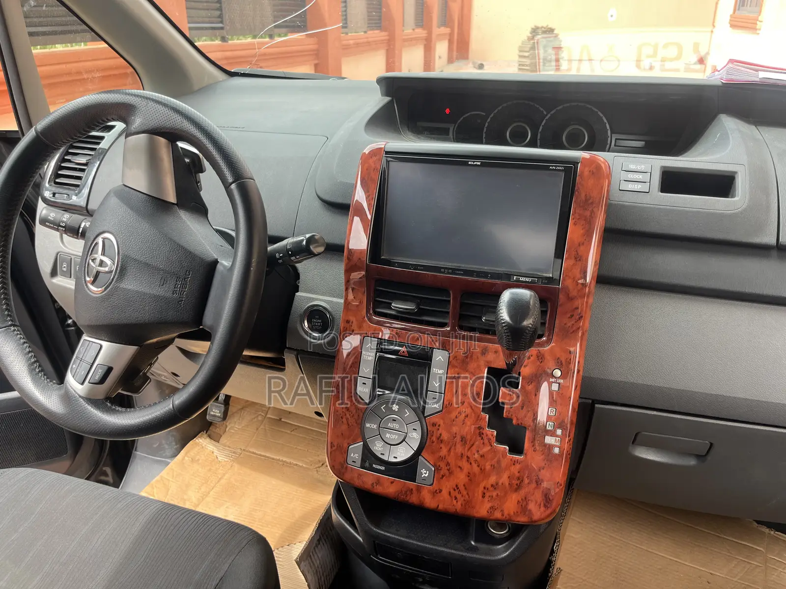 Toyota Voxy 2011 Black