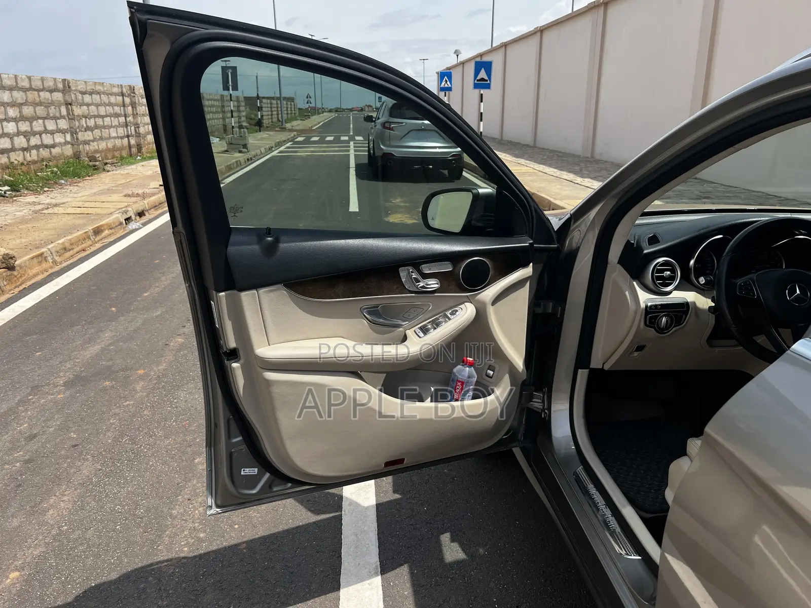 Mercedes-Benz GLC-Class 2019 Gold