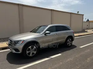 Mercedes-Benz GLC-Class 2019 Gold