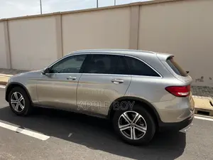 Mercedes-Benz GLC-Class 2019 Gold