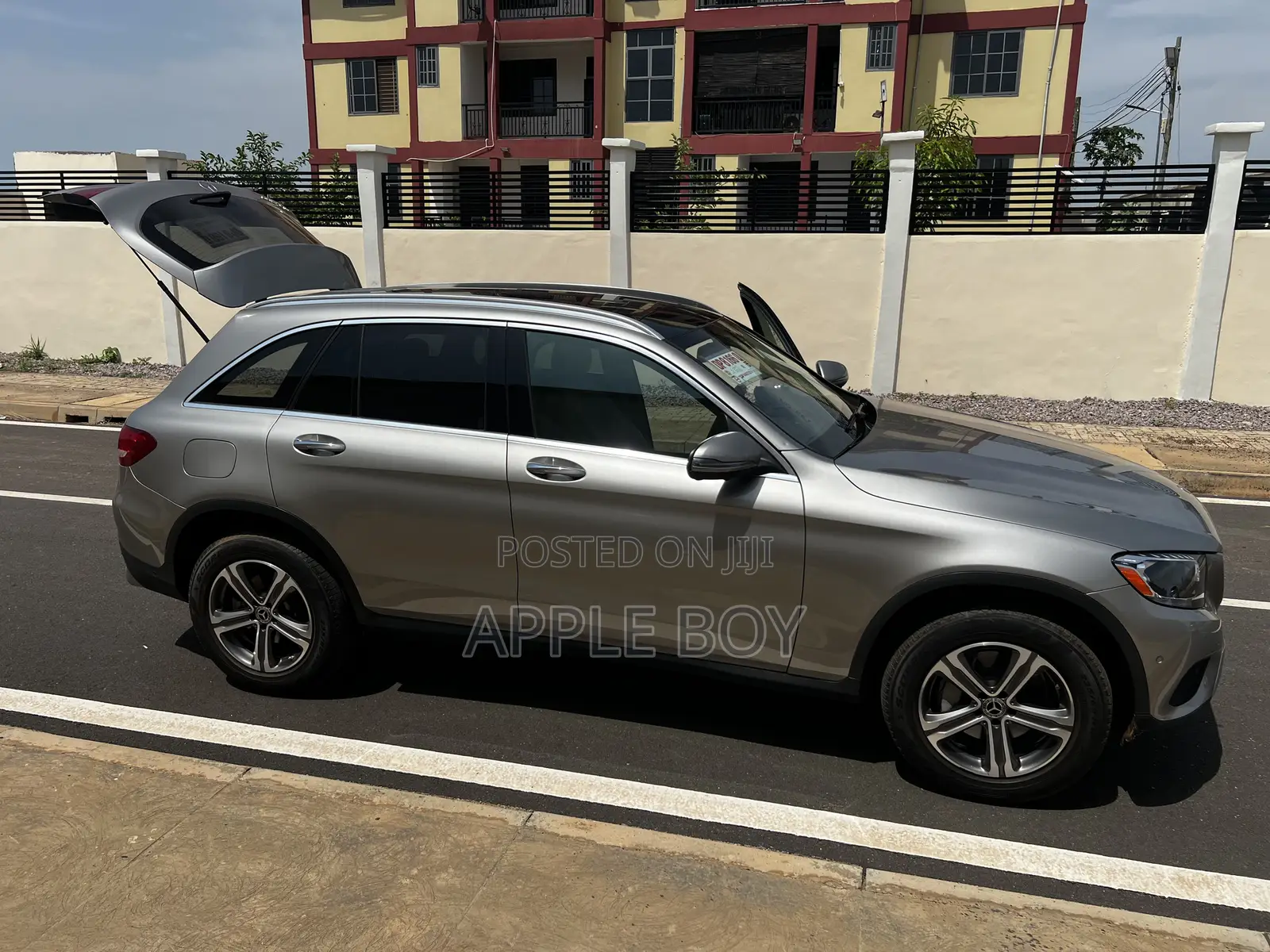 Mercedes-Benz GLC-Class 2019 Gold